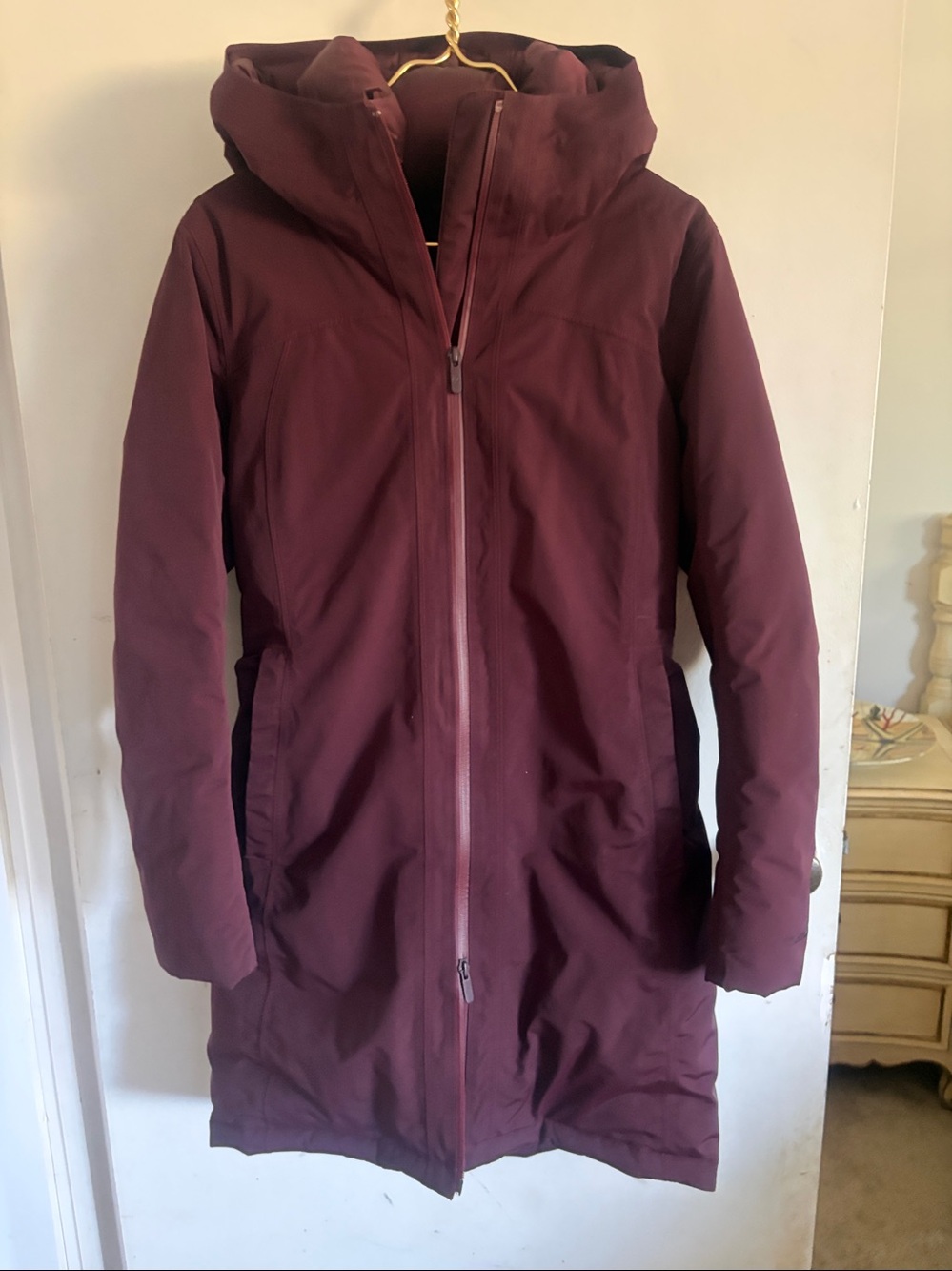 Lululemon Snow warrior parka- Original Release - Red Merlot